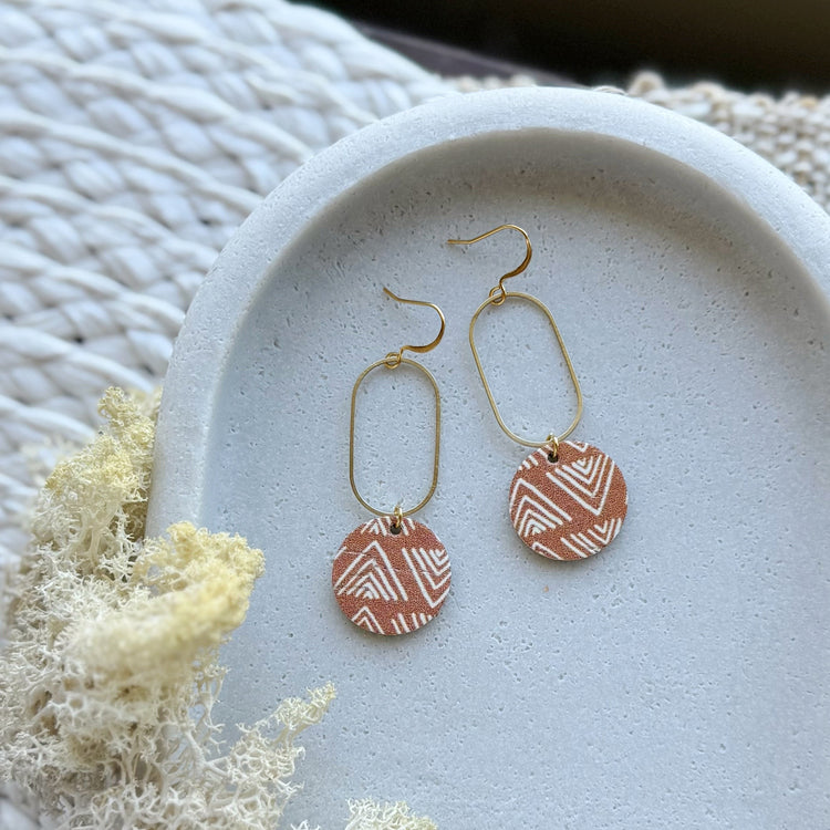 Cinta | Rustic Peaks