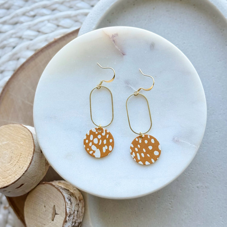 Cinta | Sunlit Lichen