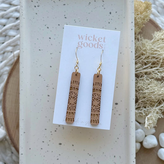 Yaquina Sticks | Dried Leaves