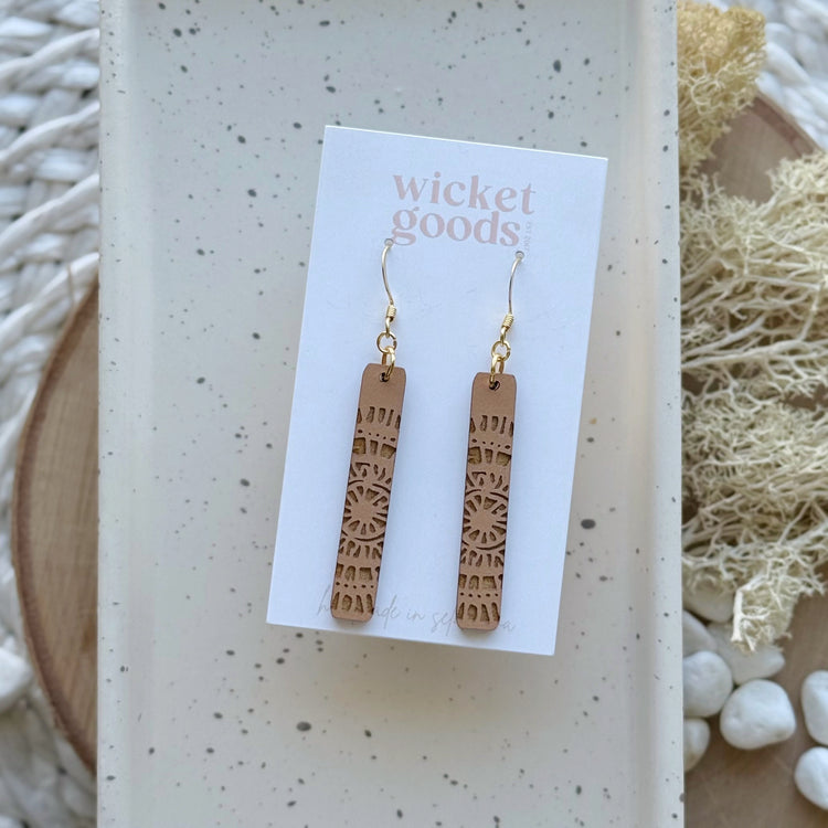 Yaquina Sticks | Dried Leaves